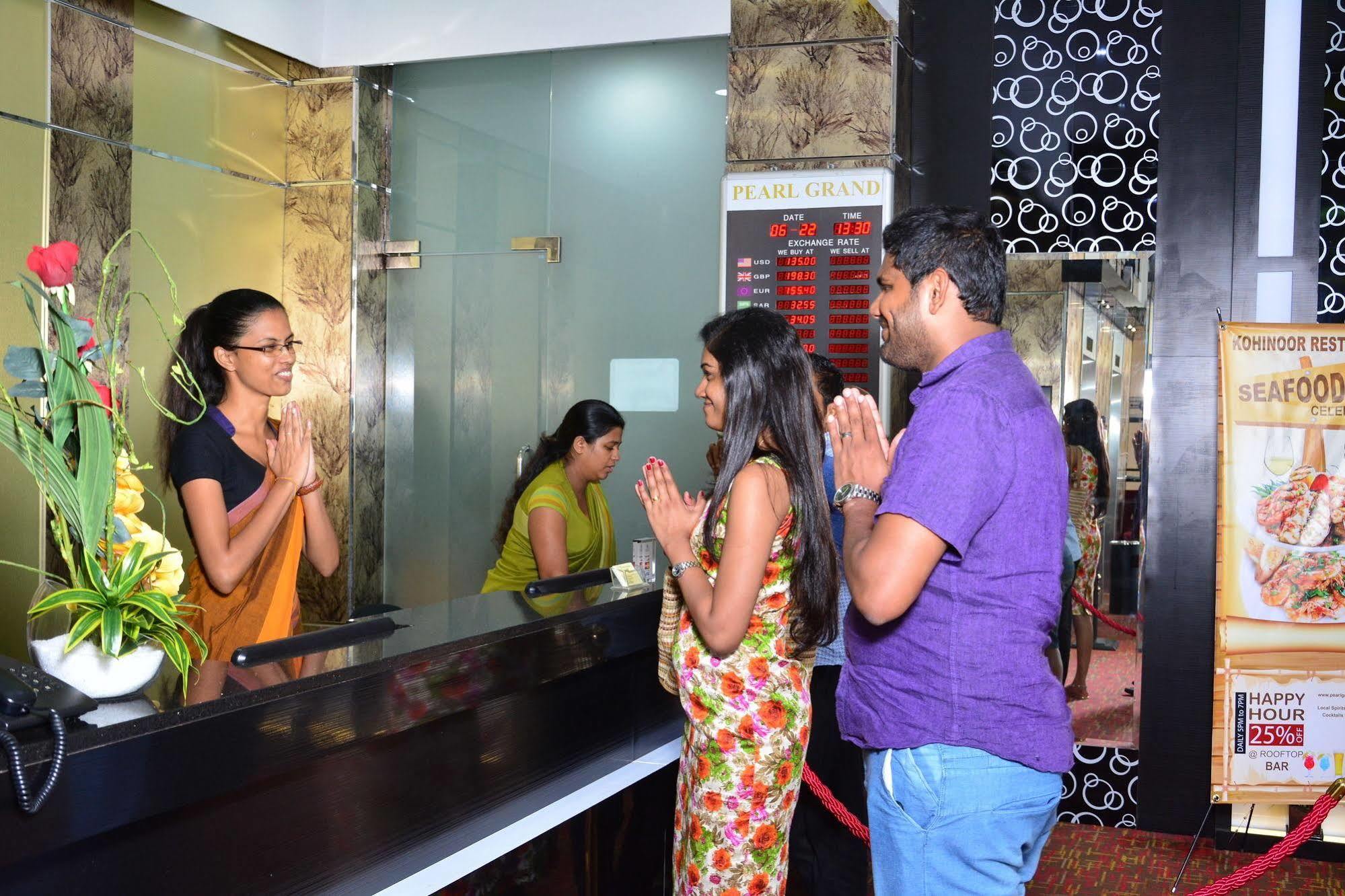 Pearl Grand Hotel Colombo Buitenkant foto